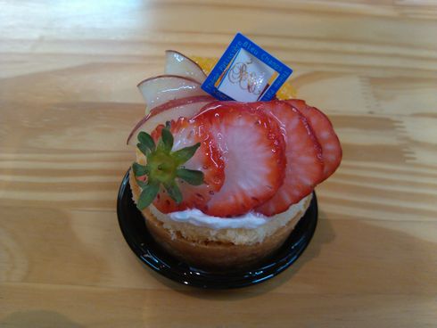 ブルーシャン 弥生が丘 ケーキ 食べログ