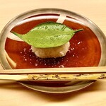 道人 - 椿餅（道明寺）〜黄身餡に氷餅を散らして、美的感性がとんでもないレベル。