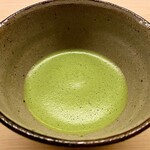道人 - ご主人みずからお抹茶を立てて頂き、ほっこりしてしまう。ご常連さまとご主人の楽しい会話もお酒のつまみとなり、ご参加されたレビュアーさまとの話も弾みます。