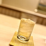 道人 - ウイスキーの水割り『知多』