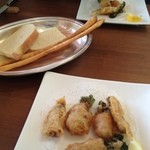 アルティジャーノ - シェフおまかせランチの前菜とパン