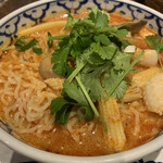 タイ料理バル タイ象 - トムヤムラーメン