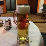 Restaurant Tadsch - Radeberger Pils vom Fass(0.5l)♪