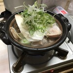 がばちょ - 鶏と豆腐の小鍋（680円）