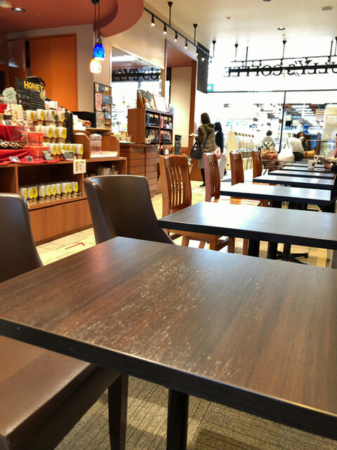 Tully's Coffee Hiroshima Ryokui Ten photo 4