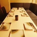 Yakitori Rin - 最大8名様まで利用可能なテーブル席