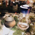 Japanese Ramen Noodle Lab Q - 黒七味と酢