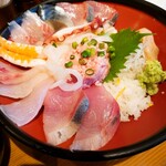 Uoya Aramasa - 海鮮メガ盛り丼