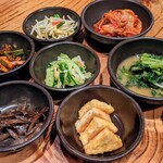 韓国家庭料理 青鶴洞 - パンチャン