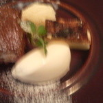 デザート　ゆずと文旦のジェラート、フランボワーズのティラミス、杏仁パンナコッタ。オレンジのカタラーナ