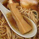 いかれたヌードル フィッシュトンズ - ・特製ウラ醤油らぁめん 1100円