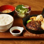 ハンバーグ専門店Hassaku - ハンバーグ＆からあげ3個