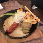 新宿 個室 肉&チーズ Meat&Cheese Ark - 