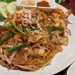 Sa-ing Restaurant & Bar - 