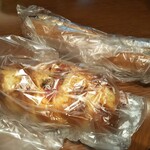 まちのパン屋mitten - ソーセージパン/カスクート
