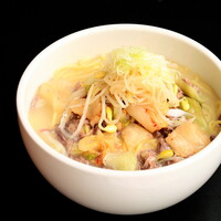 牛テールだしのラーメン (塩・辛口・激辛)