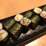 天下の台所大起水産 さしみと寿司の店 - しんこ巻き100円税抜とうなきゅう巻き250円