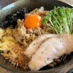 旬菜麺屋 雅流 - 油そば 鶏（大）…税込800円