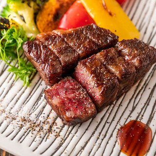 ◆All carefully selected aged Wagyu beef is of the highest quality of A5 class◆