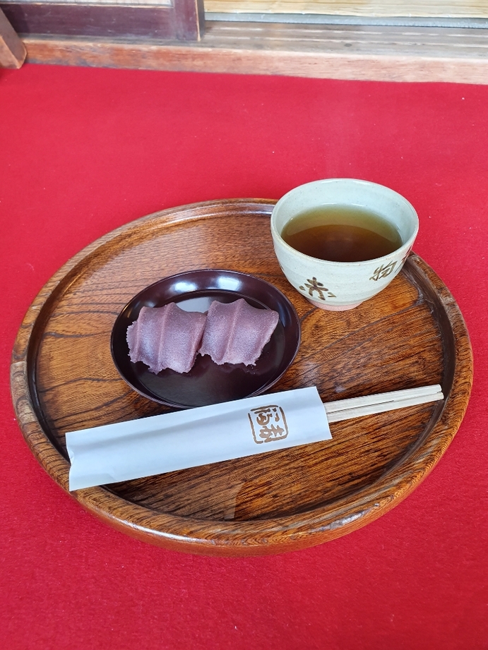 写真 : 赤福 本店 （あかふく） - 五十鈴川/甘味処 | 食べログ