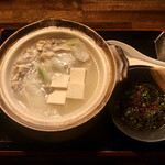 遊酒食堂 宇都宮 - 博多水炊風 鶏煮込み(800円)