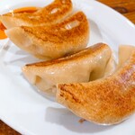 金山村 - 焼き餃子(4コ)