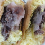 おめで鯛焼き本舗 - 桜つぶあんの断面