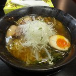 いこま食堂 - 料理写真:大葉入りらーめん