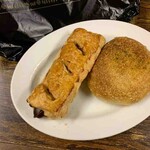 箱根ベーカリー - 箱根カレーパン、マスタードフランク