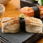 Shio Nigiri To Duke Ikura Sushi Chou Haru - 穴子