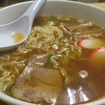 そば松 - 中華そば。まさに中華そば！というべき味。鶏がらスープが美味くて沁みます