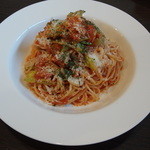 デイリー - 4月17日　ツナと春キャベツのトマトソース