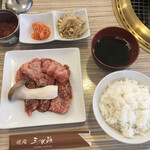 焼肉 三水苑 - 和牛カルビランチセット1300円ですです