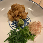 はらまさ - 鯛の胡麻タレがたっぷり。少し甘め。日本酒がすすみます。 最後は出汁茶漬けでいただきました。