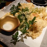 夜景＆アクアリウム クラフトビール ラピュタ 蒼天 - 京赤地鶏の天ぷら
