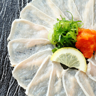 We can only serve fresh brand chicken ◇ Enjoy the beautiful and rich "chicken sashimi"