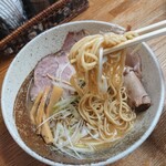 らーめん 福福 - 麺のリフトアップ