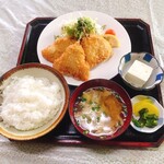 つちや食堂 - アジフライ定食(¥750)