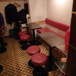 バー+グッドフード ロケット_2