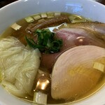 千茶屋 - よく見たらしっかり雲吞を追加でトッピングしたのねぇ