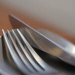 オクサリス - "叉子（にくゞし）"＋"桌刀（めしがたな）"＋"羹是（さじ）"