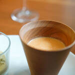 オクサリス -  【先附（アントレ）之三】、紅蘿蔔湯（せりにんじんポタージュ）