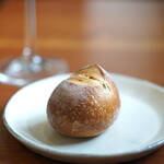 オクサリス - 【麪麭（パン）】、裸麥入（らいむぎい）りの麪麭（パン）