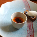 オクサリス - 杏（からもゝ）入（い）り奶黃布甸（カスタード・プディング）