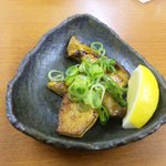 串工房 - エリンギ醤油炒め。レモン最高～。