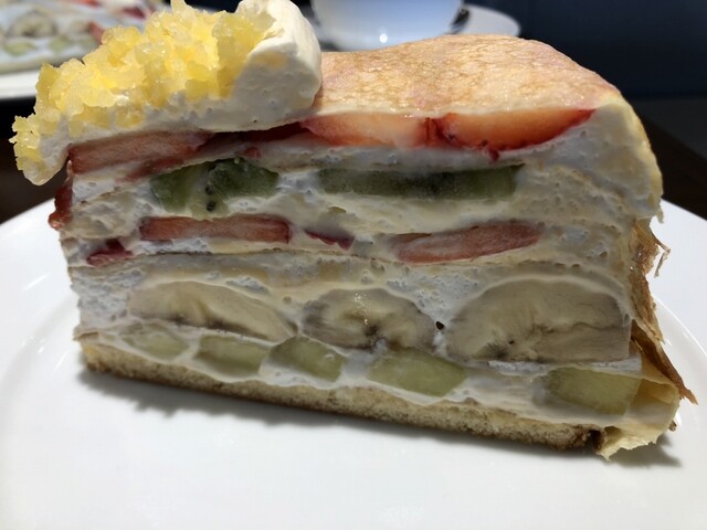 美味しいハーブスのケーキ 今日食べたのは フルーツのミルフィーユ By Macosharedaisuki ハーブス 上野店 Harbs 上野広小路 カフェ 食べログ
