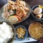 Meshidokoro Inakaya Daichi - 若鶏の唐揚げ定食