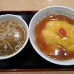 Zomin - 本日の日替り（カニ玉丼＋半ラーメン）