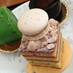 Patisserie Ravi,e relier - 