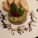 マルカドール - まぐろとアボガドのタルタル